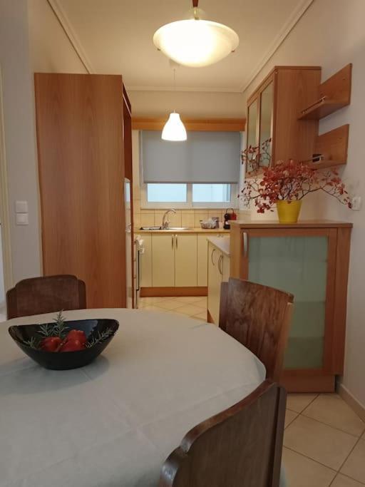 Vincent - Central 2 Bedroom Apartment 79Sqm Tripoli Bagian luar foto