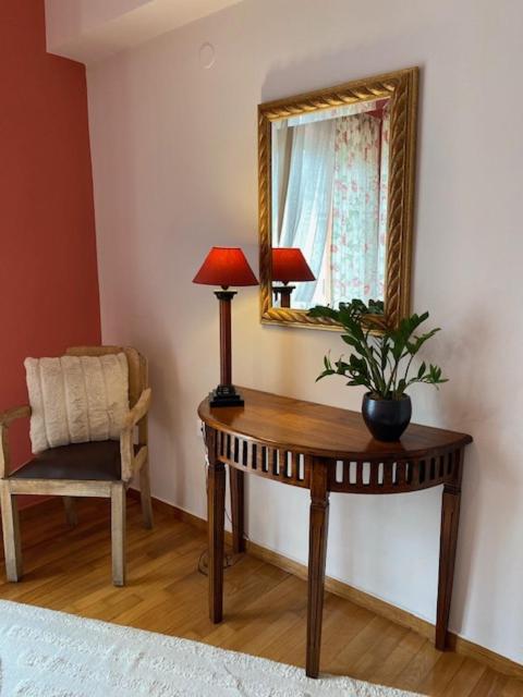 Vincent - Central 2 Bedroom Apartment 79Sqm Tripoli Bagian luar foto